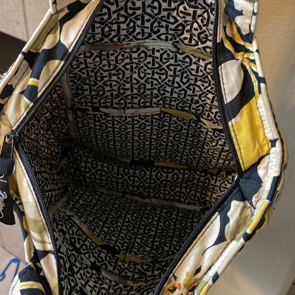 Vera Bradley shoulder bag in Dogwood - Picture 3 of 3